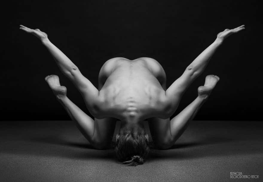black-and-white-portraits-women-body-bodyscapes-anton-belovodchenko-131_mini
