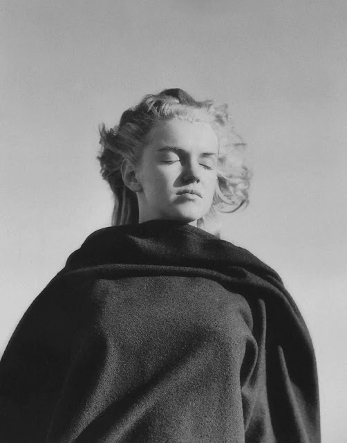 Marilyn-Monroe-1946 рис 17