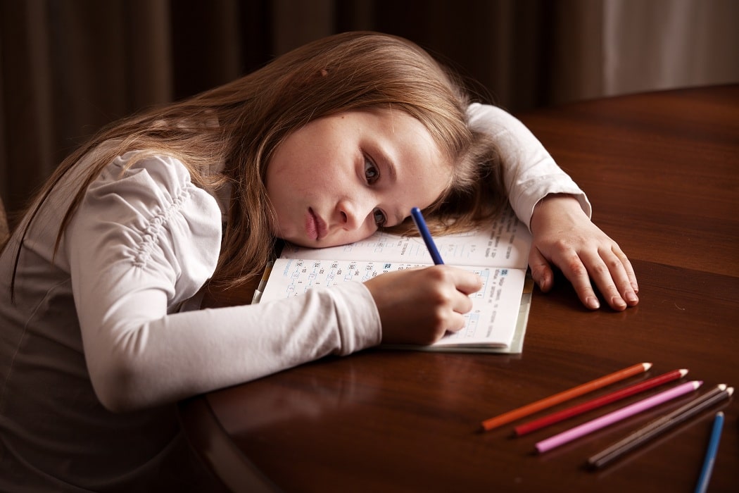 “Делай уроки немедленно!” 6 последовательных шагов для уставших родителей