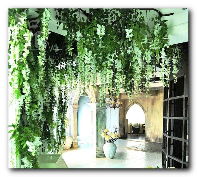 Вертикальная флористика в доме: картина из цветов, зеленая стена или футуристический вазон? рис 23