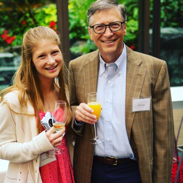 Знакомьтесь, Дженнифер Гейтс! Учёба, хобби и личная жизнь дочери одного из самых богатых людей планеты!