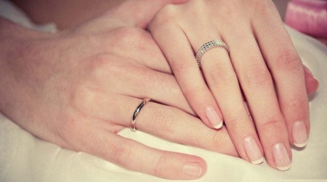 15 фактов, которые объясняют, почему одни пары отмечают золотую свадьбу, а другие разводятся