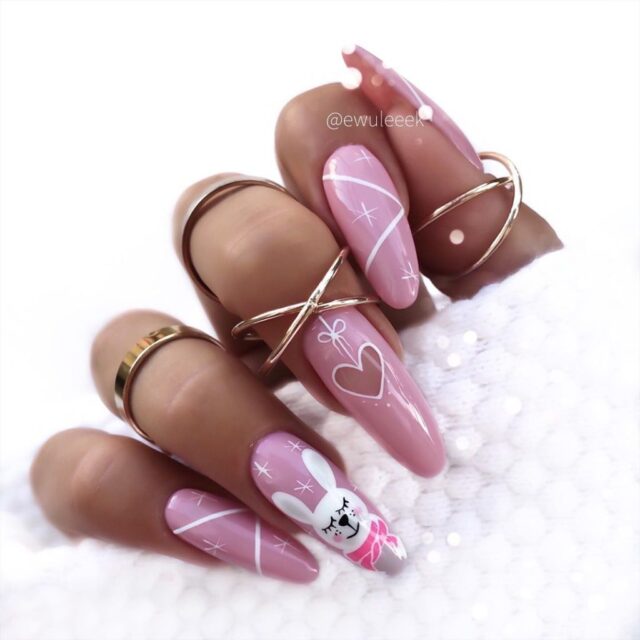 розовые ногти с рисунком зайца